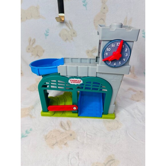 Thomas the Train My First Knapford Station Train Playset - Picture 1 of 8